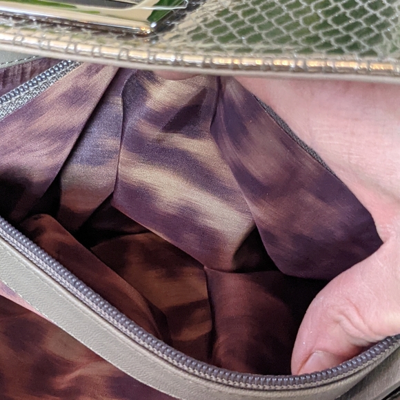 Stuart Weitzman faux snakeskin silver purse - Picture 14 of 16